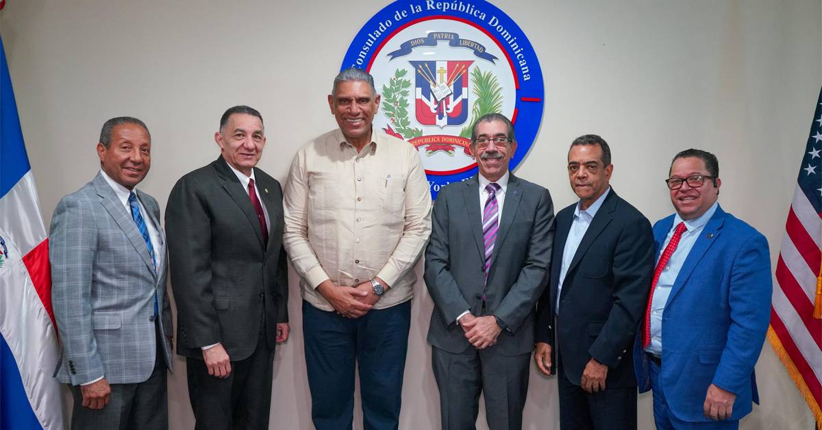 Jorge Asjana David visita cónsul dominicano en Nueva York