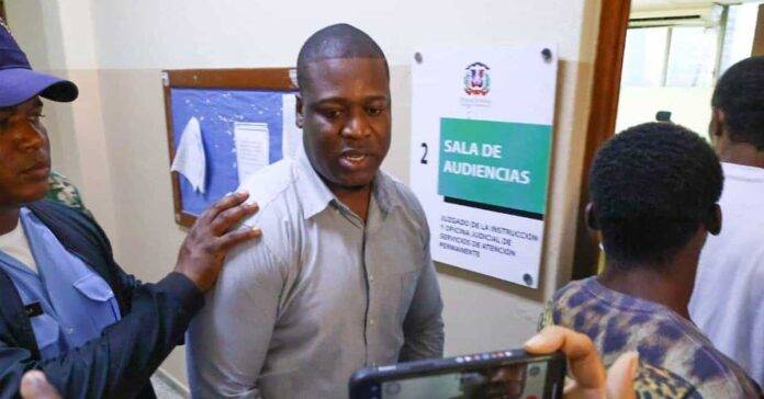 acusación contra regidor Walky