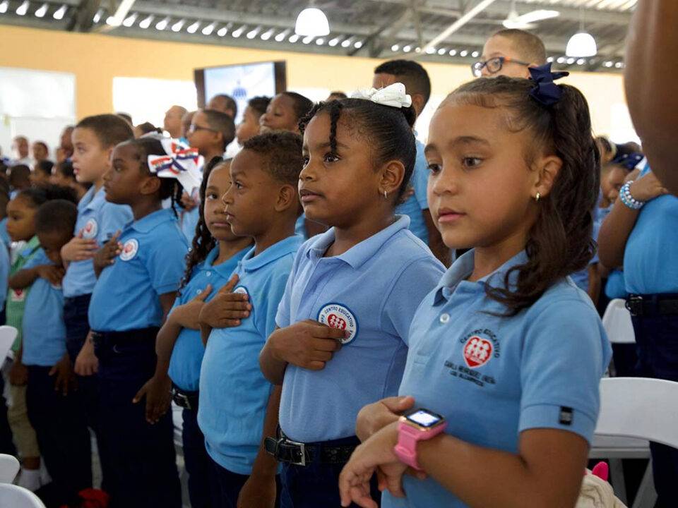 Abinader inaugura un centro
