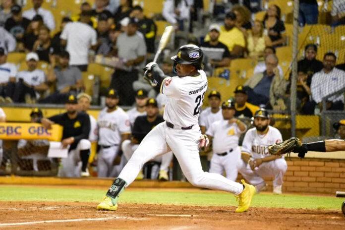 Águilas Cibaeñas y Estrellas Orientales