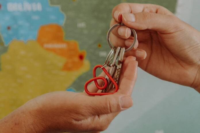 Airbnb Airbnb.org alojamiento de emergencia