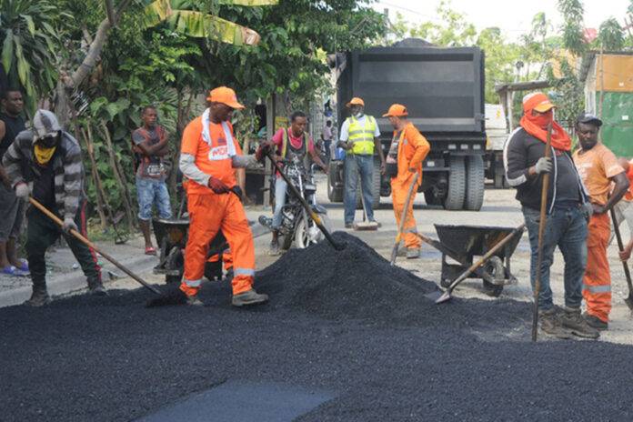 licitación asfaltado Cibao 2025