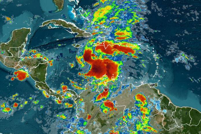 Tormenta Melissa provoca alerta roja