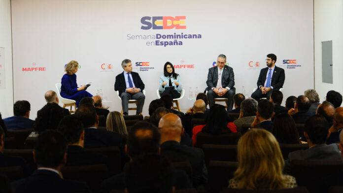 Zonas francas invita a empresarios españoles a invertir en el país Zonas francas