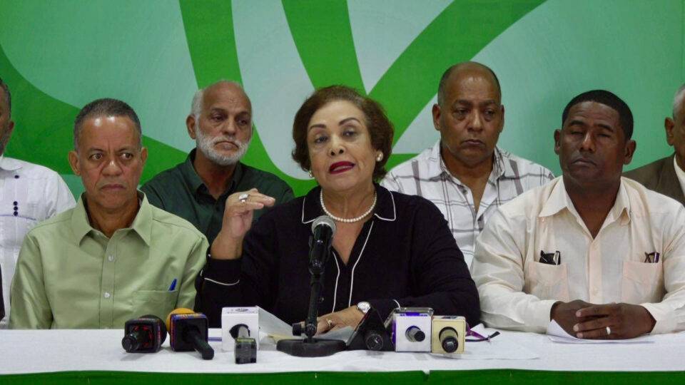 Gobierno del PRM viola