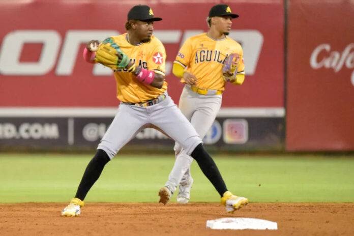 Águilas vencen a Toros