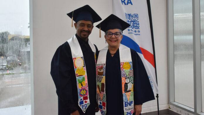 Especialistas en folklore