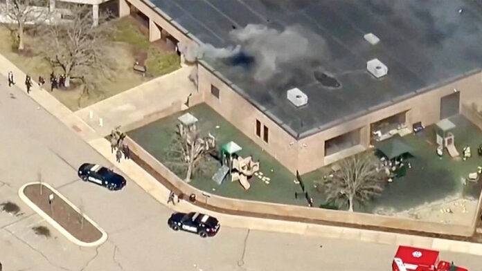 con explosivos en sinagoga