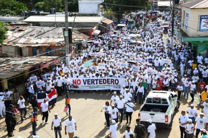 protesta contra vertedero en Pedro Brand